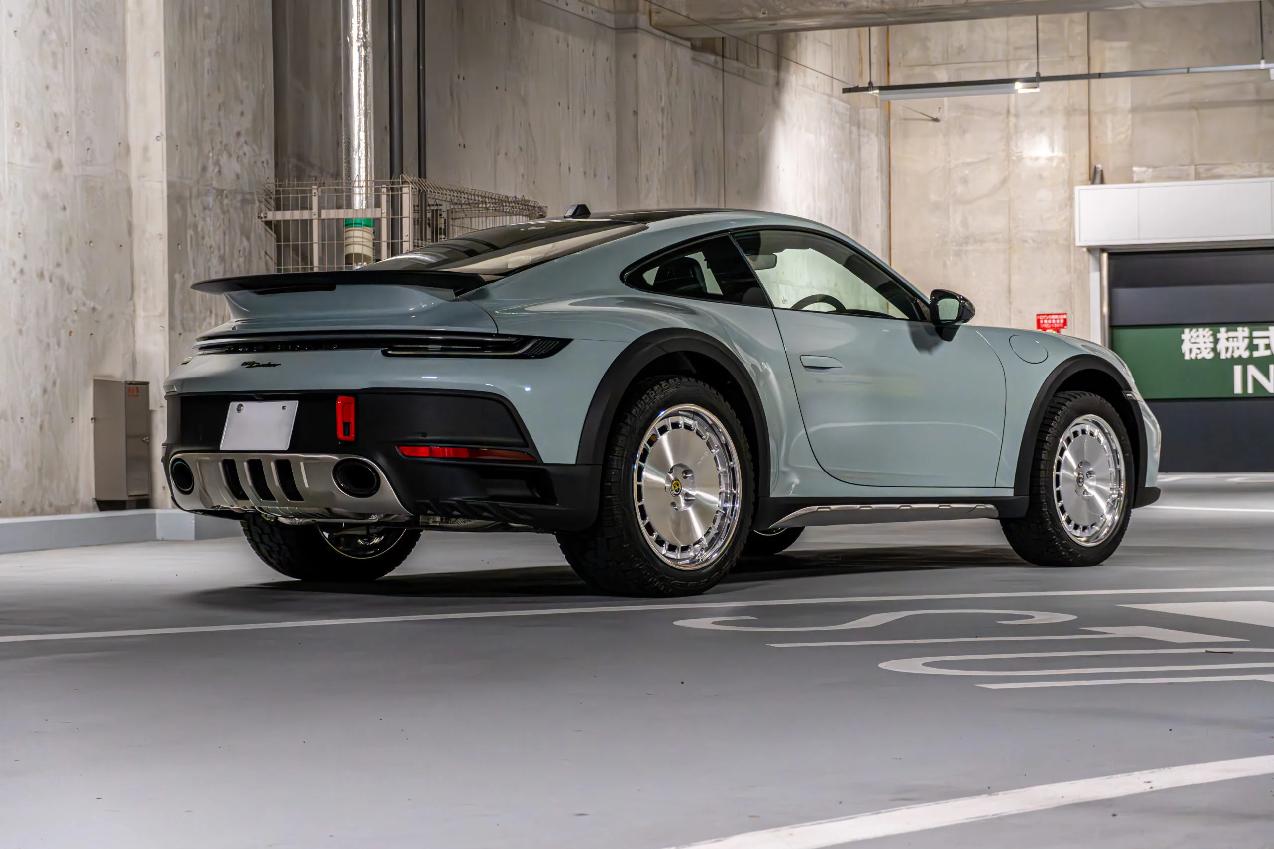 porsche-dakar-hre-wheels.webp