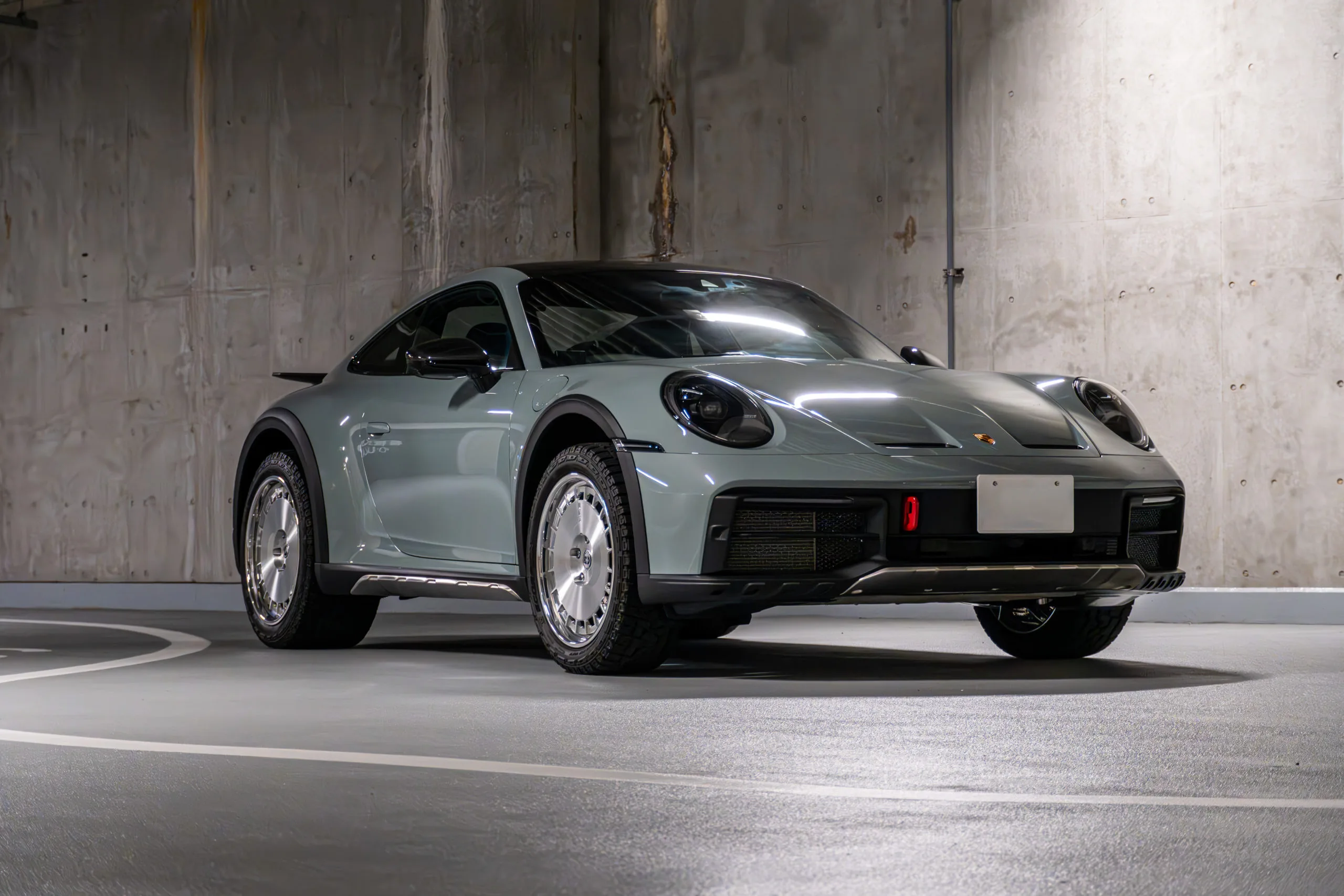 porsche-dakar-hre-wheels2.webp