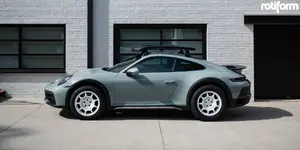rotiform-ftd-gloss+white-18x7_2526.5-18x8.5-2023+porsche+911+dakar+34._gal-572125376.webp